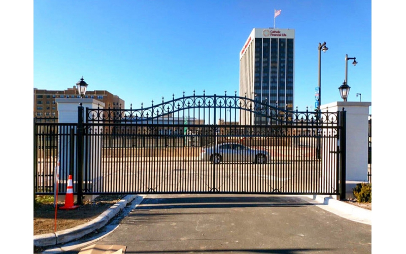 LL-Gate-006